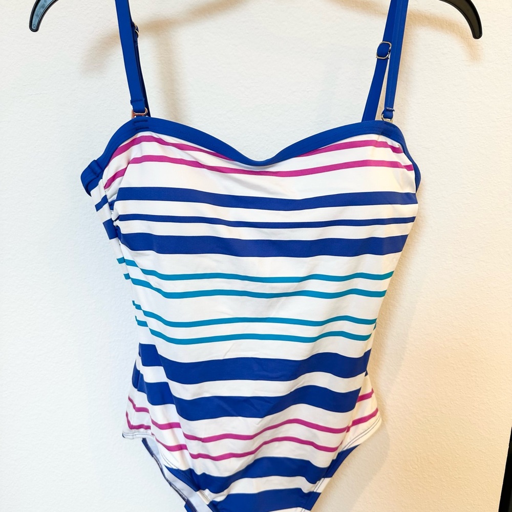 Liz Claiborne one piece swimsuit. Size 8 Blue/white/teal/pink.